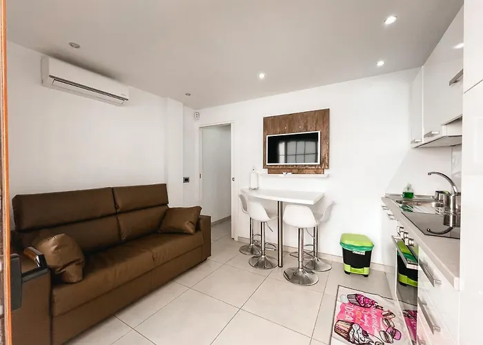 Exclusive Francy's In Garden City, Sant'eugenio Daire *