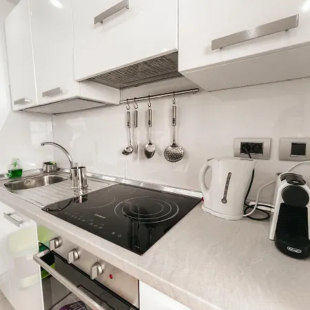 Apartment Exclusive Francy's In Garden City, Sant'eugenio